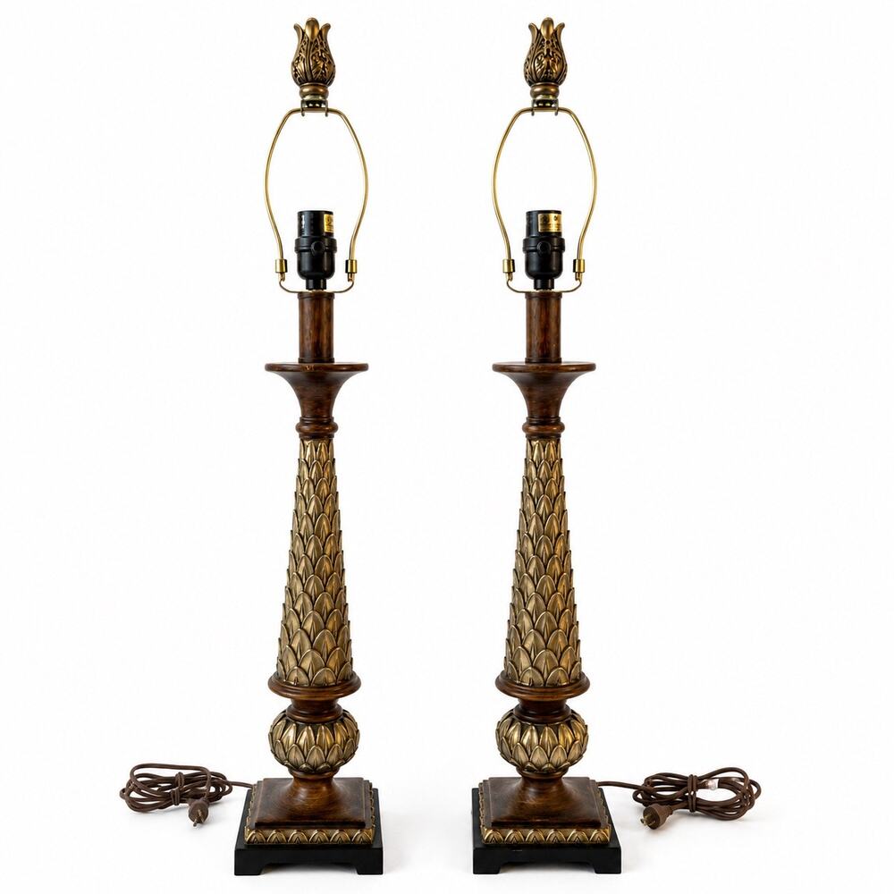 pair of vintage Hollywood Regency style pineapple table lamps.